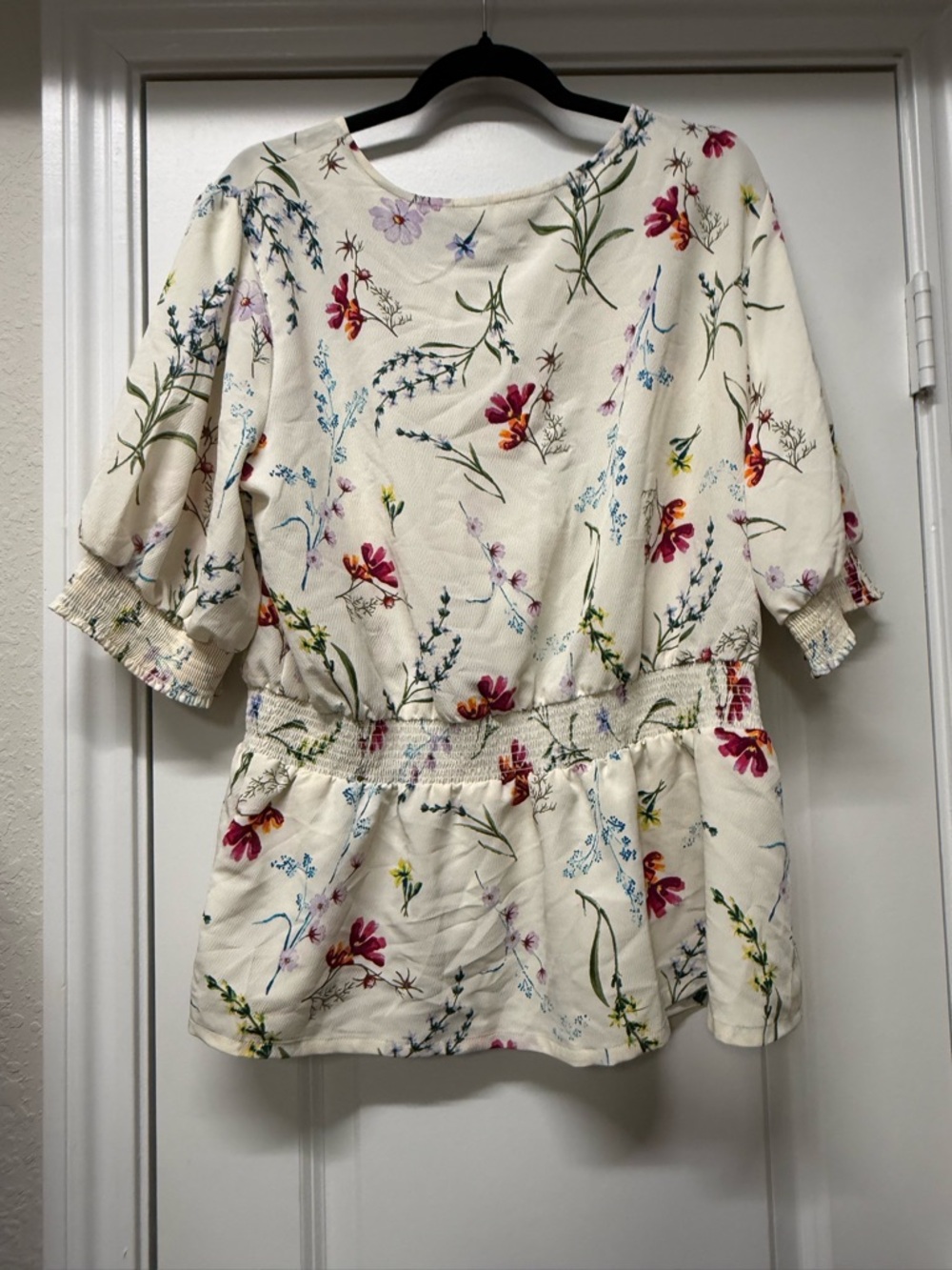 Time and Tru Floral Smocked Peplum Blouse XL Boho Puff Sleeves - Picture 6 of 6